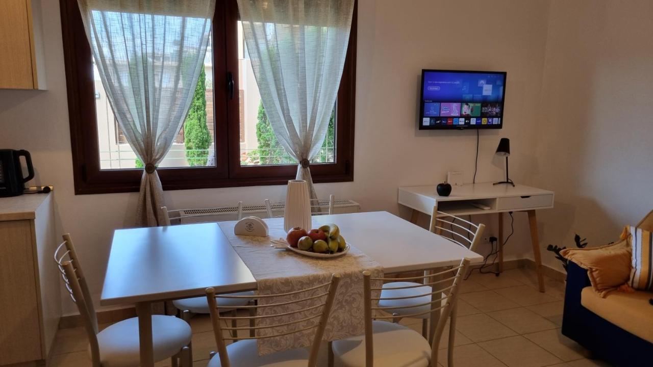 Cypress Garden House Apartment Gazi Exterior foto