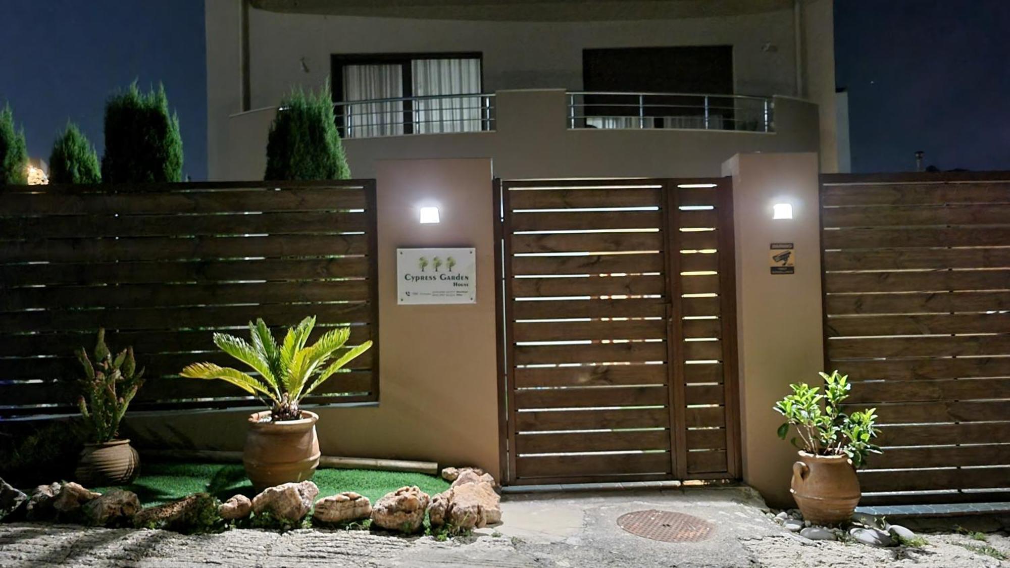 Cypress Garden House Apartment Gazi Exterior foto